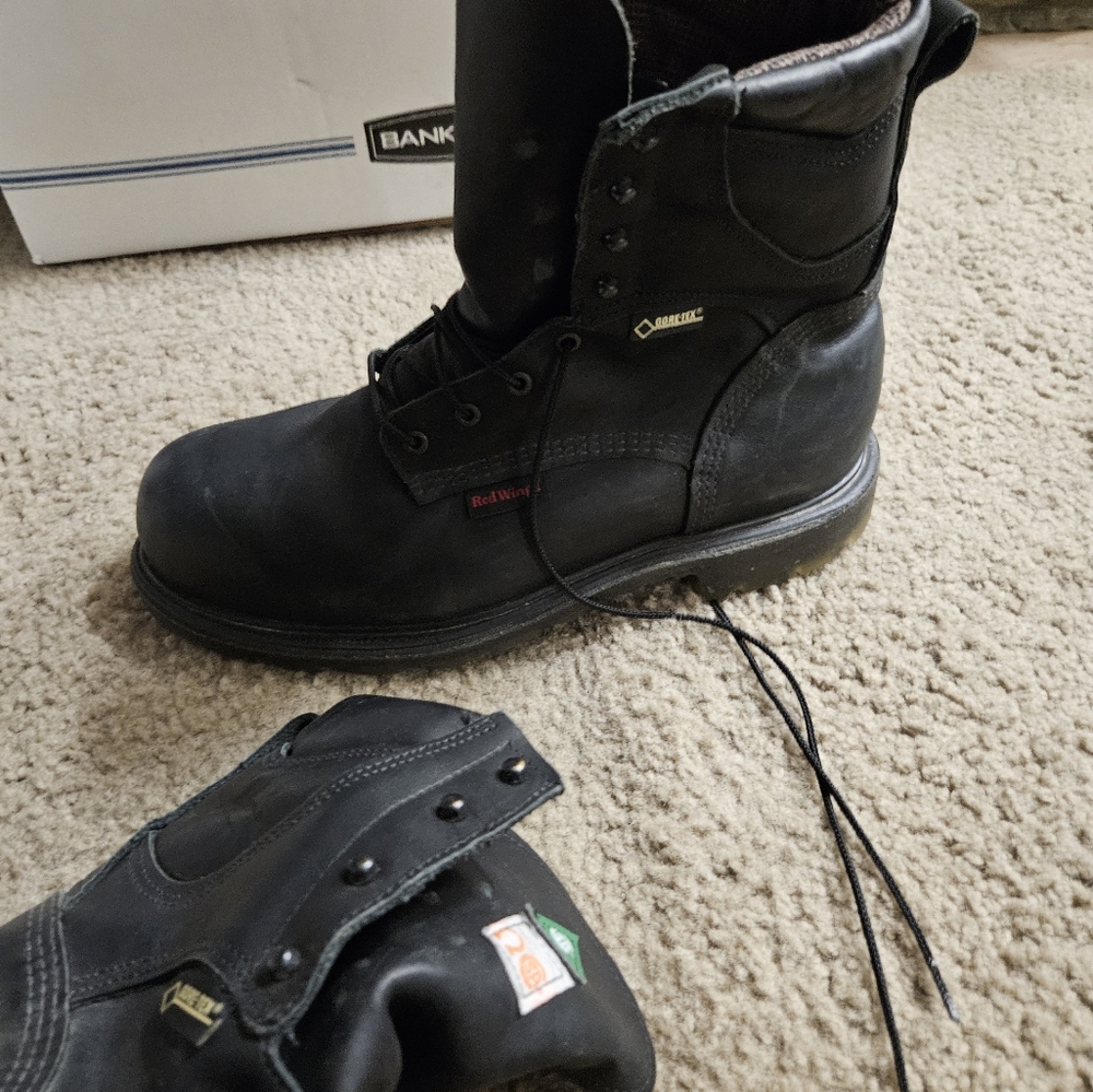 Redwing boots sz 12